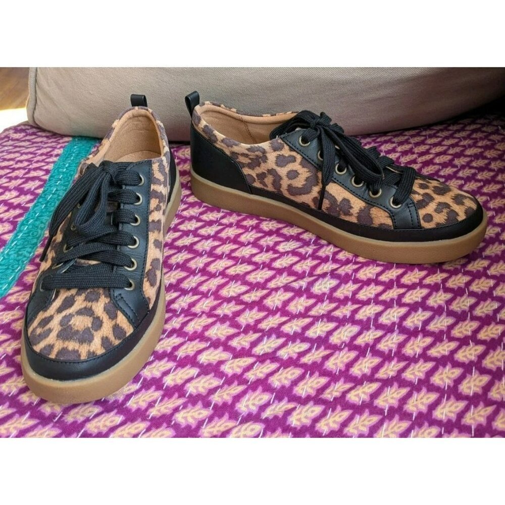 VIONIC WOMEN'S Winny Sneaker Leopard Print Size 8.5